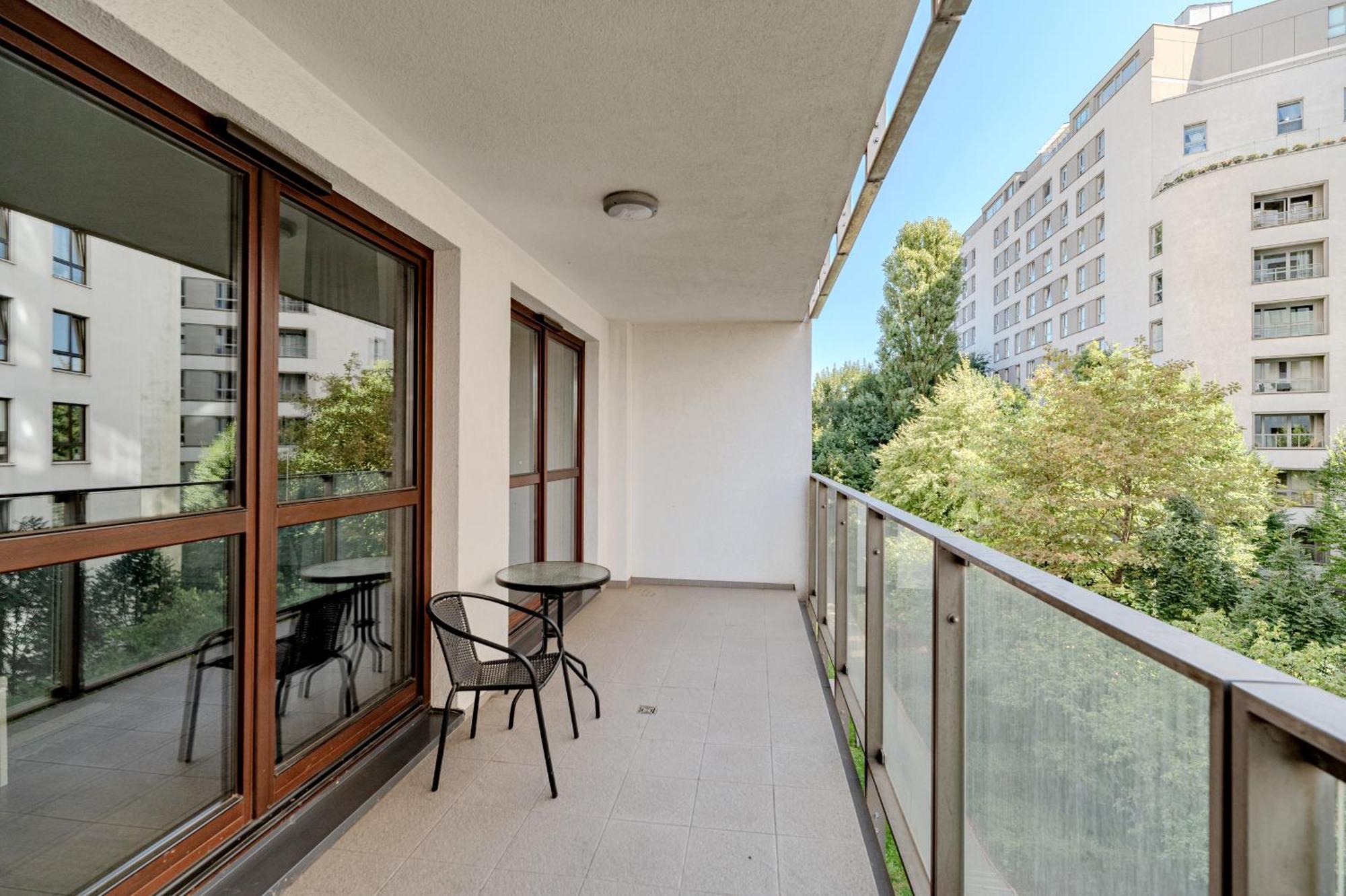 West Station By Arrenda Apartament *
